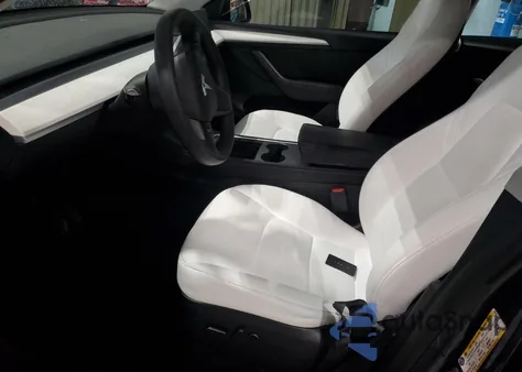 2023 Tesla Model Y из США, поврежденный, VIN 7SAYGAEE6PF881441